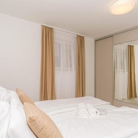 Apartmani Simi - The Sun Цриквеница Экстерьер фото