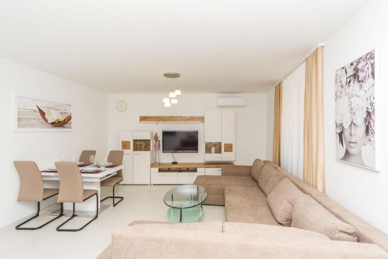 Apartmani Simi - The Sun Цриквеница Экстерьер фото